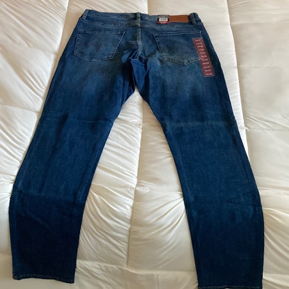 NWT—Men’s Lucky Brand 412 Athletic Slim 2 Way Stretch—34x34 - Picture 2 of 5